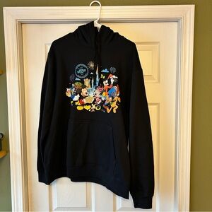 Walt Disney World Passport Collection 1971 Black  Hoodie Mickey Mouse size L